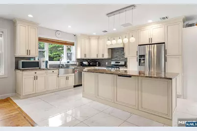 156 Phelps Avenue, Englewood, NJ 07631 - Photo 12