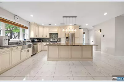 156 Phelps Avenue, Englewood, NJ 07631 - Photo 10