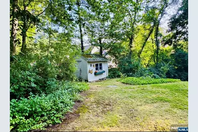53 Old Wood Road, Morris Plains Borough, NJ 07950 - Photo 28