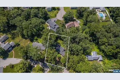 53 Old Wood Road, Morris Plains Borough, NJ 07950 - Photo 30