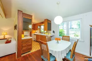 53 Old Wood Rd, Morris Plains Borough, NJ 07950 - Photo 10