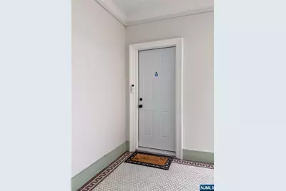 523-25 34th Street D1 #D1, Union City, NJ 07087 - Photo 16