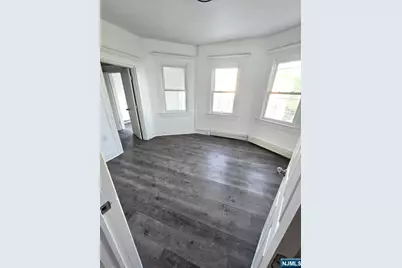 14 Triton Terrace, Newark, NJ 07104 - Photo 4