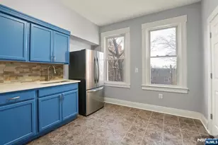 149 Wegman Pkwy, Jersey City, NJ 07305 - Photo 16