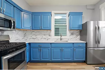 149 Wegman Parkway, Jersey City, NJ 07305 - Photo 2