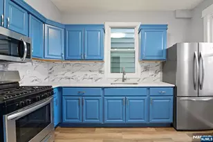 149 Wegman Pkwy, Jersey City, NJ 07305 - Photo 2