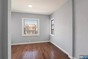 149 Wegman Pkwy, Jersey City, NJ 07305 - Photo 24