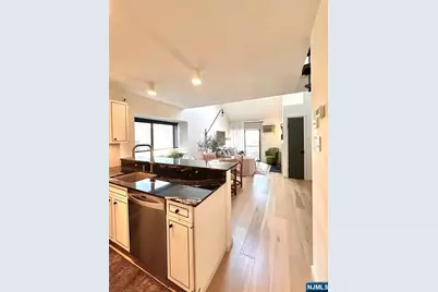 612 West Ridge Mews, Wood Ridge, NJ 07075 - Photo 10