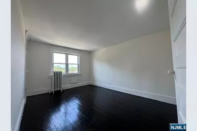 135 Cresskill Avenue, Dumont, NJ 07628 - Photo 10