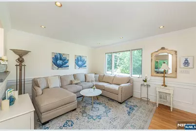 9 Woodmere Road, West Caldwell, NJ 07006 - Photo 4