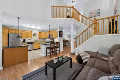 22 Pond Hollow Drive, Jefferson Township, NJ 07438 - Photo 4