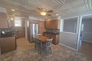631 2nd Ave 1st Floor, Lyndhurst Township, NJ 07071 - Photo 4