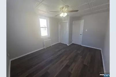 631 2nd Avenue 1st Floor #1st floor, Lyndhurst Township, NJ 07071 - Photo 10