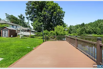 102 Island Avenue, Little Falls Township, NJ 07424 - Photo 8