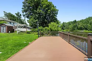 102 Island Ave, Little Falls Township, NJ 07424 - Photo 8