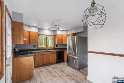 102 Island Avenue, Little Falls Township, NJ 07424 - Photo 20