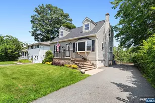 102 Island Ave, Little Falls Township, NJ 07424 - Photo 2