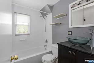102 Island Ave, Little Falls Township, NJ 07424 - Photo 32