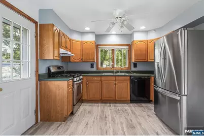 102 Island Avenue, Little Falls Township, NJ 07424 - Photo 16