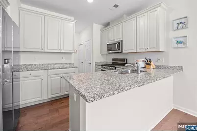 11 Leahy Drive, Wood Ridge, NJ 07075 - Photo 6