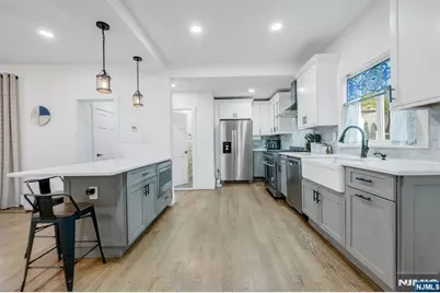 49 Walnut Street, Rutherford, NJ 07070 - Photo 16