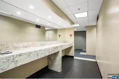 1530 Palisade Avenue 21C #21C, Fort Lee, NJ 07024 - Photo 12