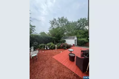 81 Grayson Place, Teaneck Township, NJ 07666 - Photo 22