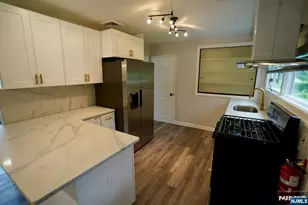 154 Jefferson Ave, River Edge, NJ 07661 - Photo 8