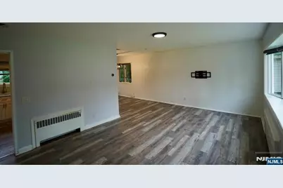 154 Jefferson Avenue, River Edge, NJ 07661 - Photo 2
