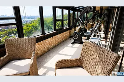 300 Gorge Road 53 #53, Cliffside Park, NJ 07010 - Photo 14