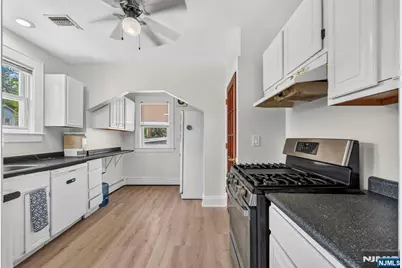 188 Lafayette Avenue, New Milford, NJ 07646 - Photo 10