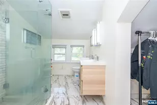160 Mt Vernon St, Ridgefield Park, NJ 07660 - Photo 20
