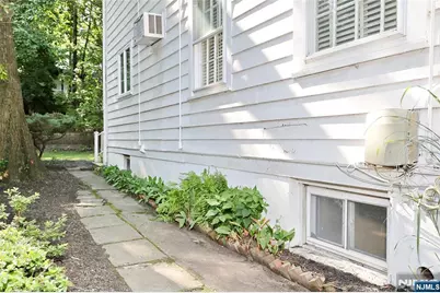 153 Glenwood Avenue, Leonia, NJ 07605 - Photo 42