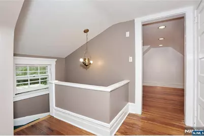 153 Glenwood Avenue, Leonia, NJ 07605 - Photo 34