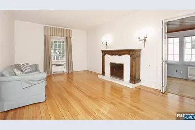 153 Glenwood Avenue, Leonia, NJ 07605 - Photo 8