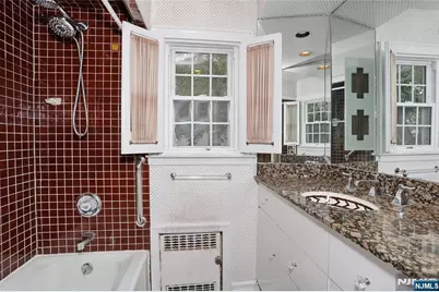 153 Glenwood Avenue, Leonia, NJ 07605 - Photo 32