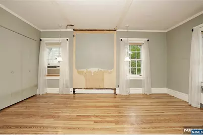 153 Glenwood Avenue, Leonia, NJ 07605 - Photo 18