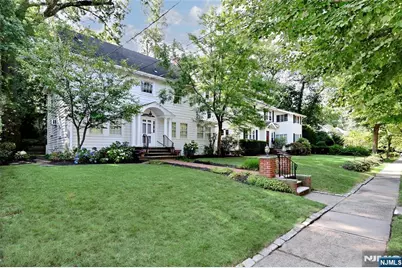153 Glenwood Avenue, Leonia, NJ 07605 - Photo 50
