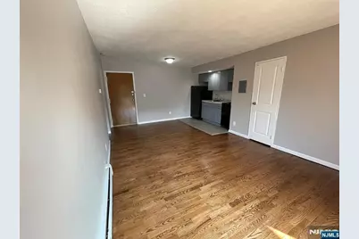 75 Sussex Street 3A #3A, Hackensack, NJ 07601 - Photo 2