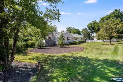 1801 Long Hill Road, Long Hill Township, NJ 07946 - Photo 4