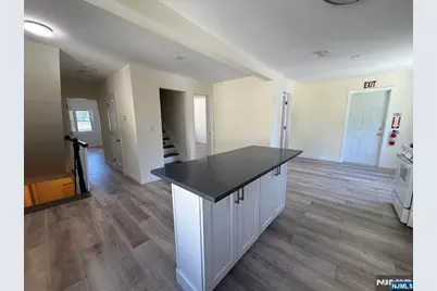 161 Central Avenue 2 &amp; 3 Floor #2 &amp; 3 floor, Hackensack, NJ 07601 - Photo 4