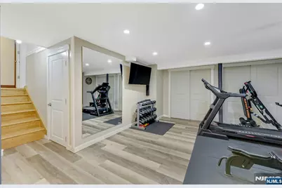 15-10 Mandon Place, Fair Lawn, NJ 07410 - Photo 28