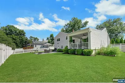 15-10 Mandon Place, Fair Lawn, NJ 07410 - Photo 38