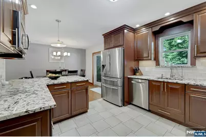 15-10 Mandon Place, Fair Lawn, NJ 07410 - Photo 10