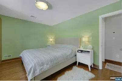 15-10 Mandon Place, Fair Lawn, NJ 07410 - Photo 14