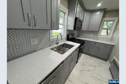 9 James Street 1 #1, Bergenfield, NJ 07621 - Photo 4