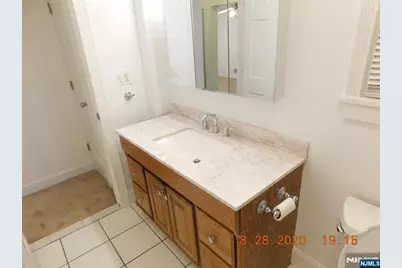 186 Elm Avenue 1st Fl #1st Fl, Teaneck Township, NJ 07666 - Photo 6