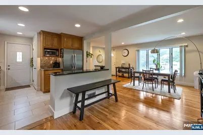 49 Rutherford Place, Montvale, NJ 07645 - Photo 8
