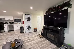 51 Echo Pl 2nd Fl, Elmwood Park, NJ 07407 - Photo 6