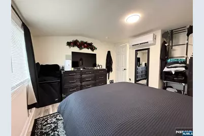 51 Echo Place 2nd Fl #2nd fl, Elmwood Park, NJ 07407 - Photo 24
